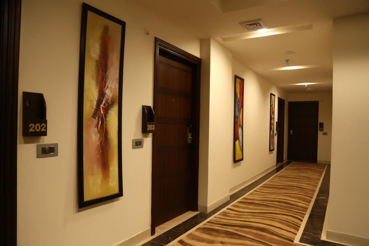 Hotel Imperia Suites Jalandhar Ngoại thất bức ảnh