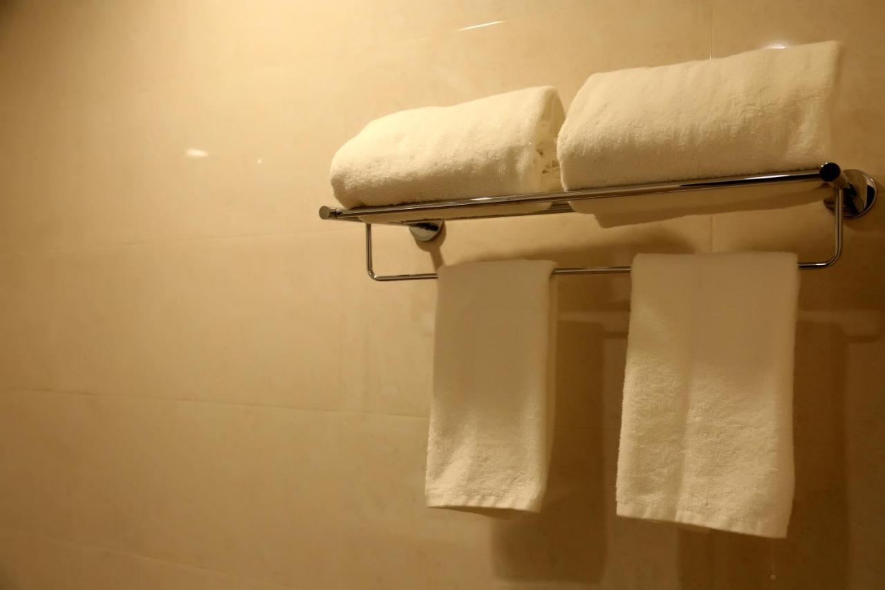 Hotel Imperia Suites Jalandhar Ngoại thất bức ảnh
